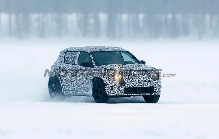 Renault 4 2025 - Foto spia 26-02-2024 - 3