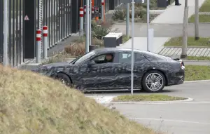 Mercedes-AMG GT 4 porte 2025 - Foto spia 26-02-2024 - 6