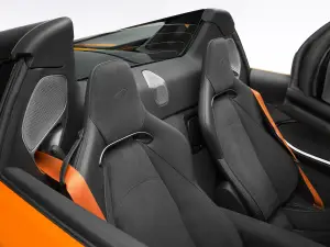 McLaren Artura Spider - 23