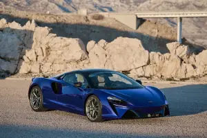McLaren Artura Spider - 2