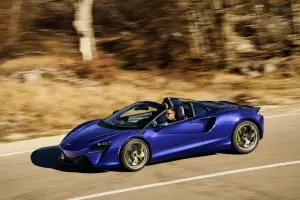 McLaren Artura Spider - 35