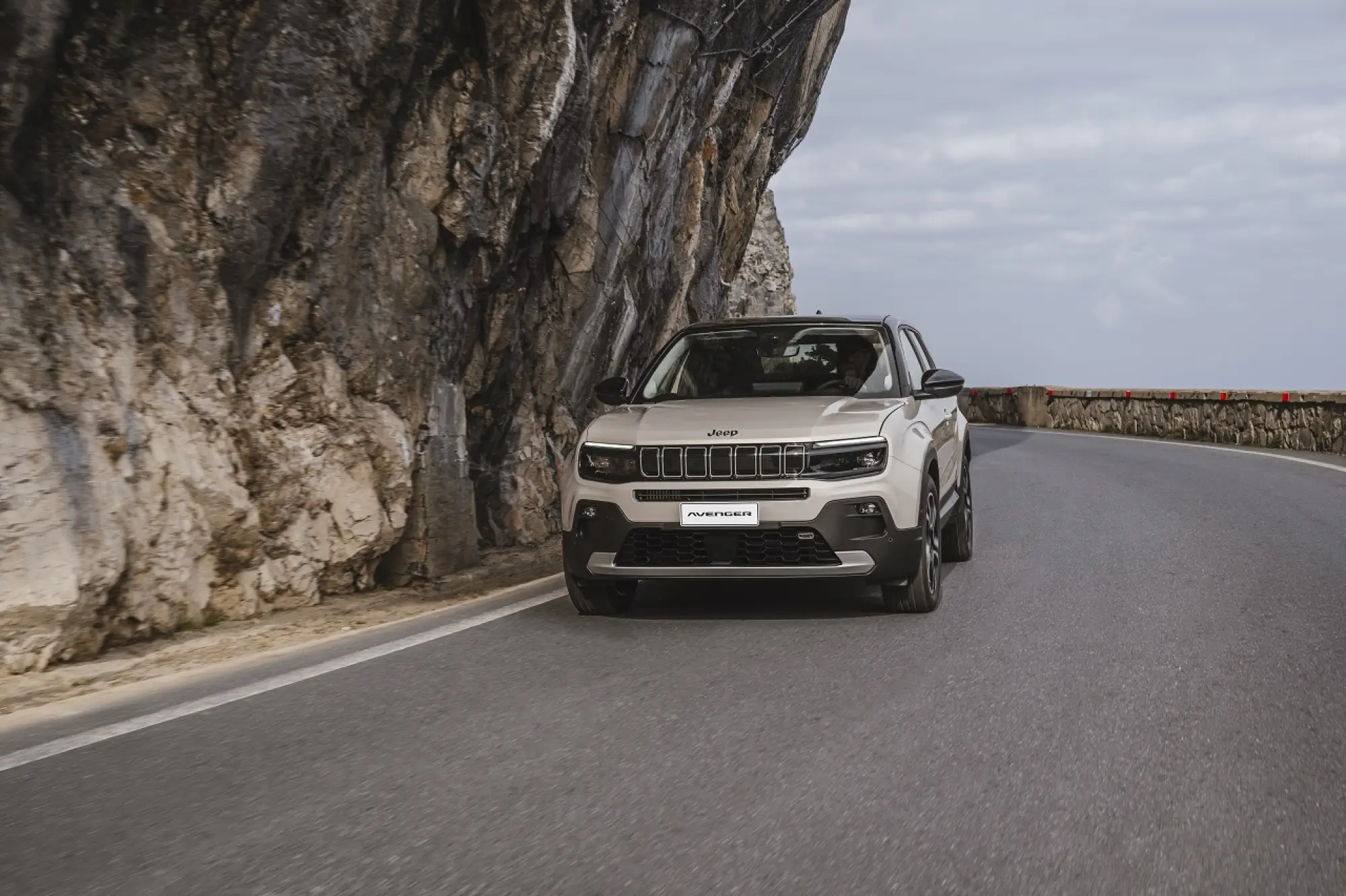 Jeep Avenger 4xe - 10