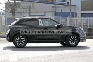 Opel Mokka facelift - Foto spia 28-2-2024