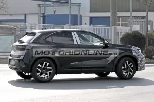 Opel Mokka facelift - Foto spia 28-2-2024