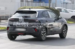 Opel Mokka facelift - Foto spia 28-2-2024