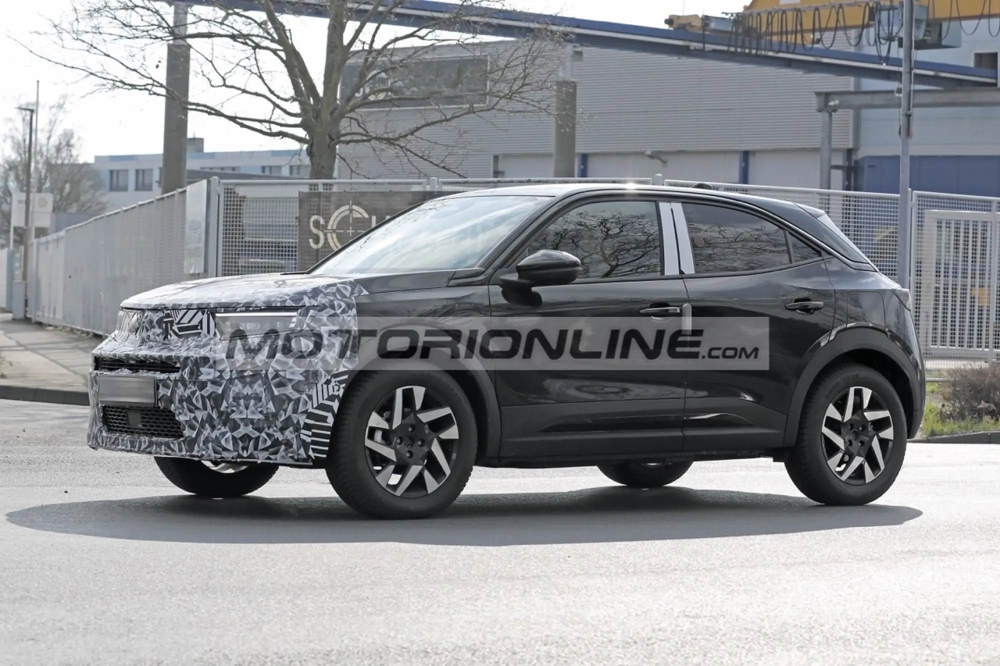 Opel Mokka facelift - Foto spia 28-2-2024 - 18