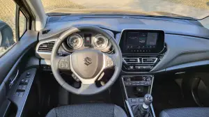 Suzuki S-Cross 2024 mild hybrid prova