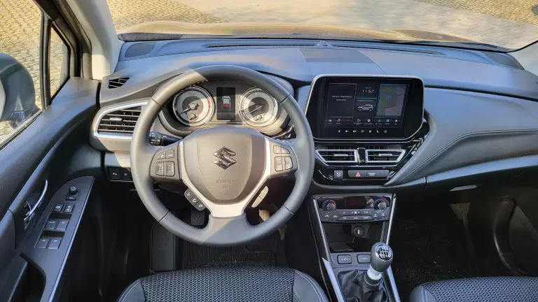 Suzuki S-Cross 2024 mild hybrid prova - 2
