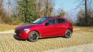 Mazda 2 2024: caratteristiche