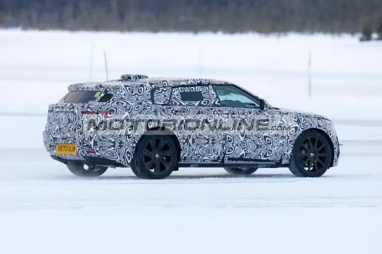 Range Rover EV - Foto spia 4-3-2024 - 8