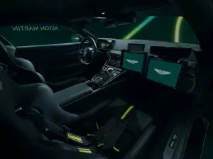 Aston Martin Vantage 2024 Safety Car F1 - 8