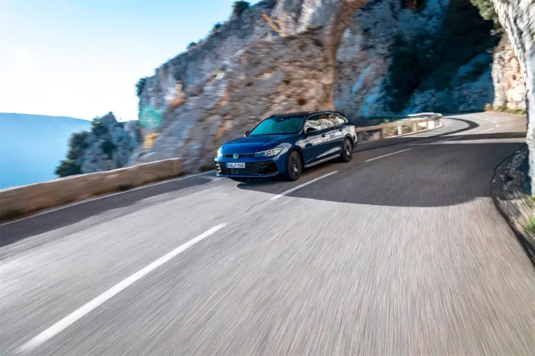 Nuova Volkswagen Passat 2024 new - 7
