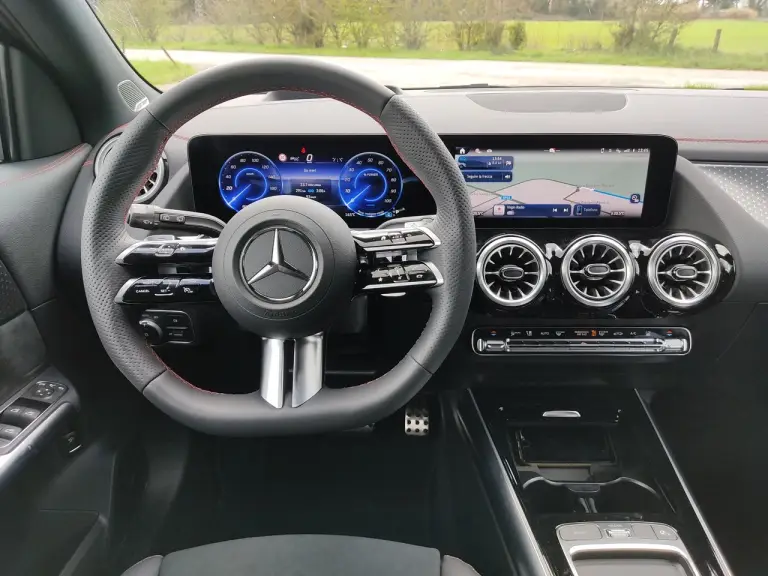 Mercedes EQA 2024 - Prova Pisa - 16