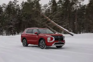 Mitsubishi Outlander PHEV MY25 - Test Lapponia - 15