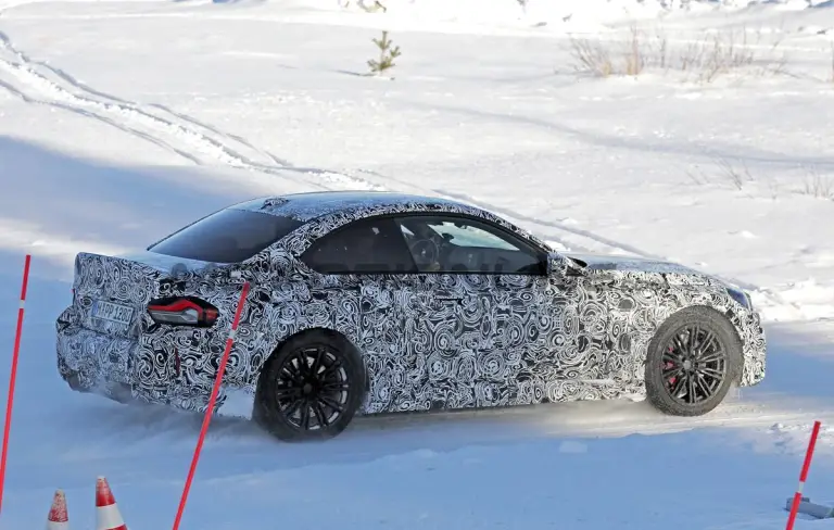 BMW M2 CS - Foto spia 08-03-2024 - 7