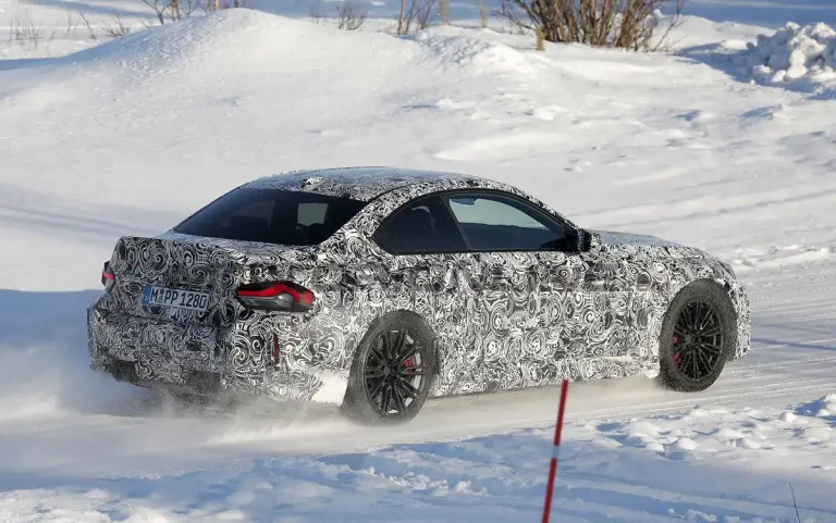 BMW M2 CS - Foto spia 08-03-2024 - 6
