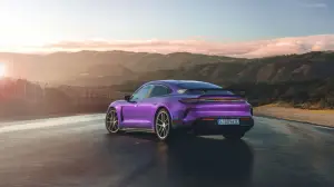 Porsche Taycan Turbo GT - 11