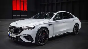 Mercedes-AMG E 53 Hybrid 4Matic+ - 3