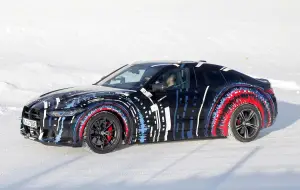 BMW i4 M - Foto spia 12-03-2024