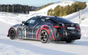 BMW i4 M - Foto spia 12-03-2024