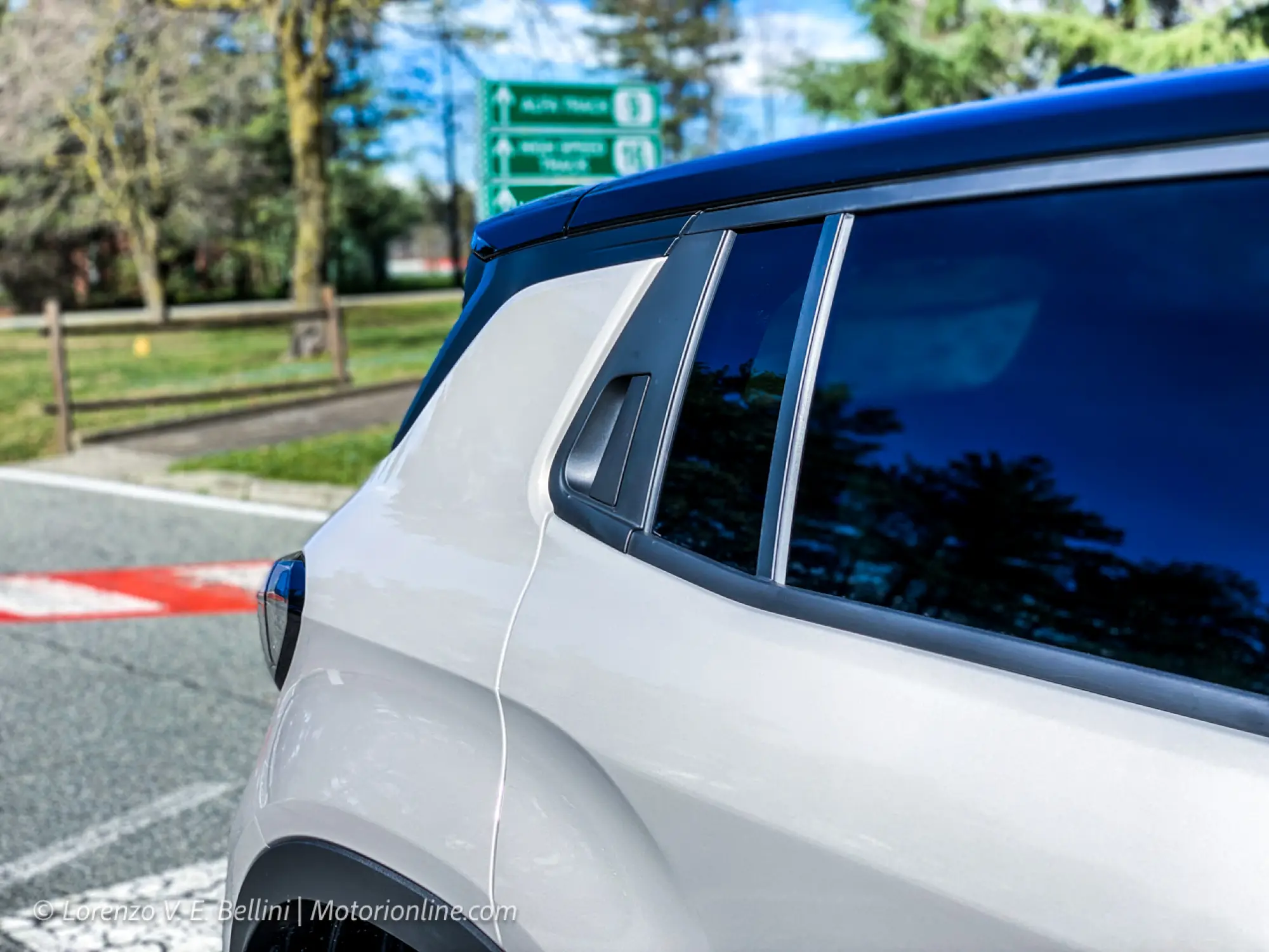 Jeep Avenger E-Hybrid 2024 - Primo Contatto - 13