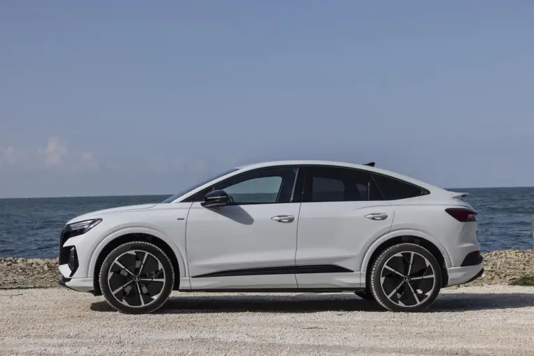 Audi Q4 e tron 2024 - 4