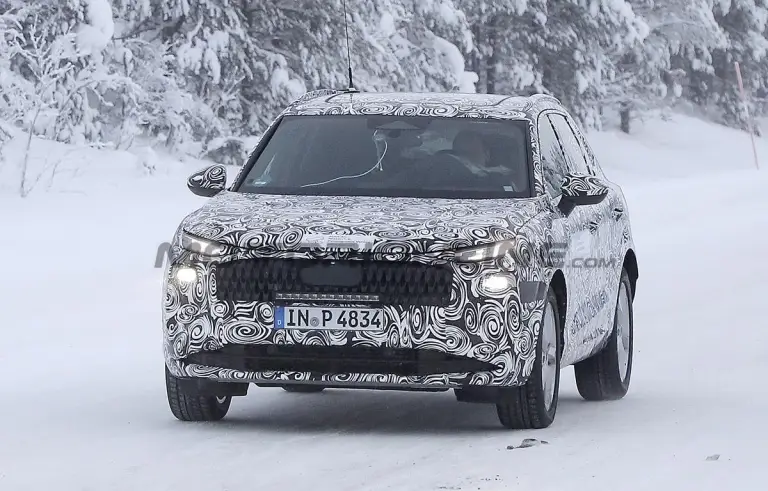 Audi Q3 2025 - Foto spia 19-03-2024 - 2