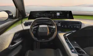Nuova Peugeot 5008