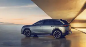 Nuova Peugeot 5008