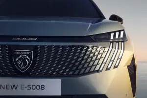 Nuova Peugeot 5008