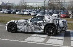 Ferrari 812 successore - Foto spia 21-03-2024