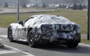 Ferrari 812 successore - Foto spia 21-03-2024