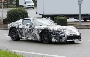 Ferrari 812 successore - Foto spia 21-03-2024