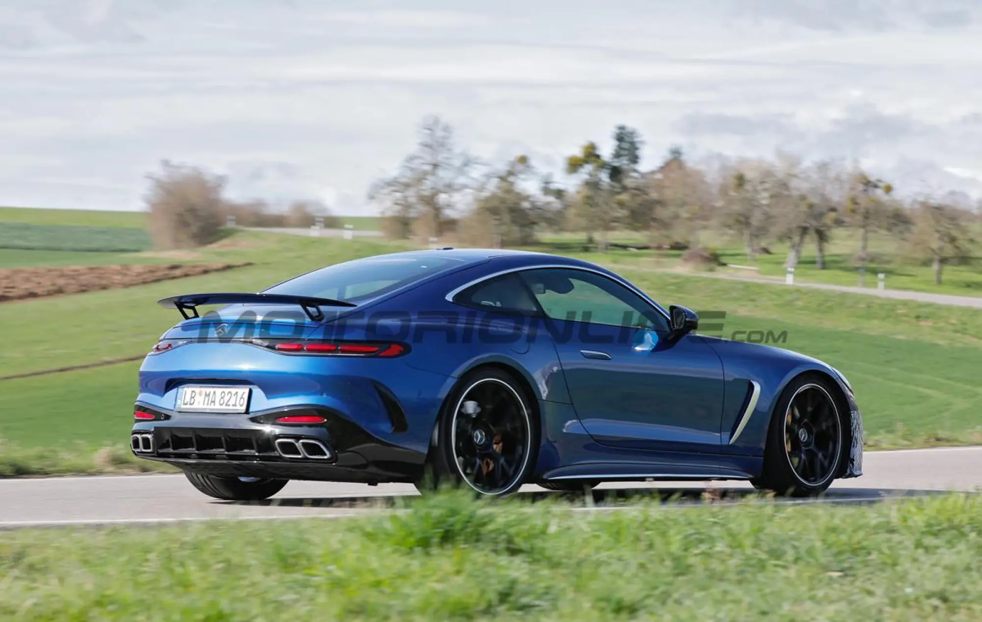 Mercedes-AMG GT 63 Performance non elettrificata - Foto spia 21-03-2024 - 13