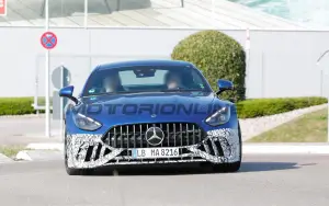 Mercedes-AMG GT 63 Performance non elettrificata - Foto spia 21-03-2024