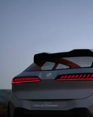 BMW Vision Neue Klasse X - 12