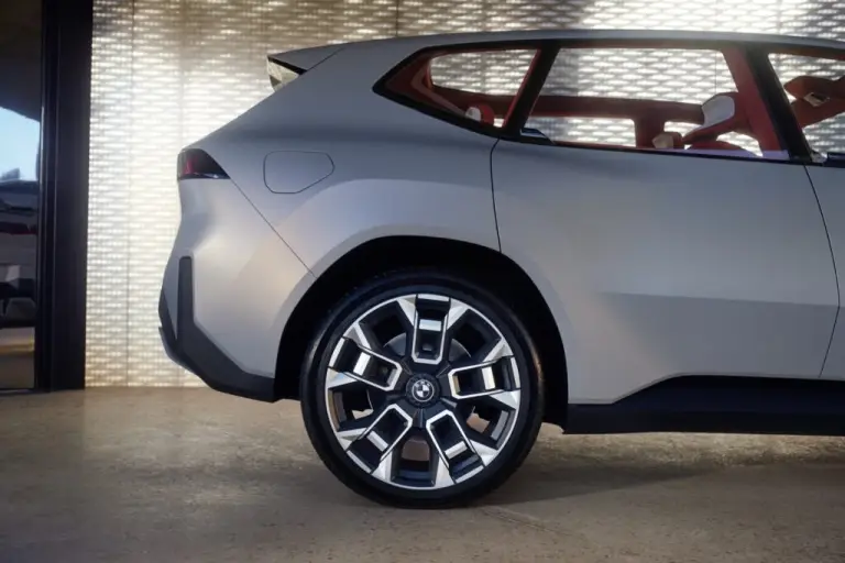 BMW Vision Neue Klasse X - 11