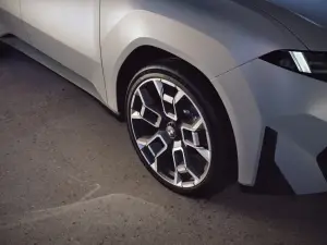 BMW Vision Neue Klasse X - 7
