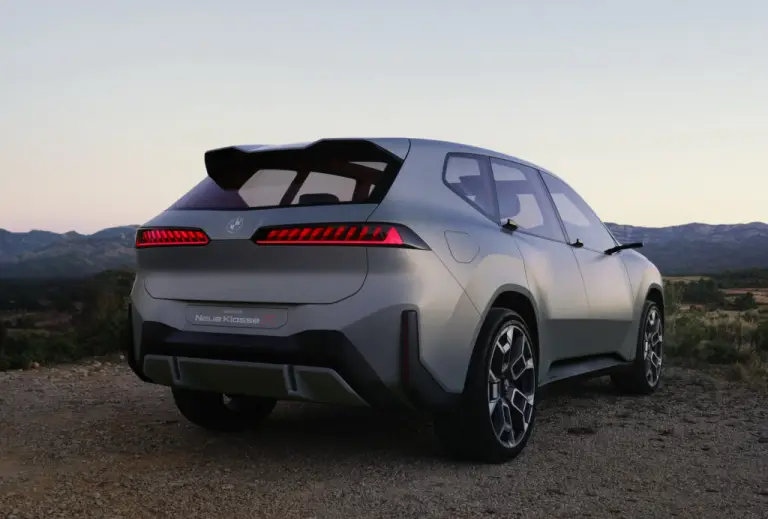BMW Vision Neue Klasse X - 40