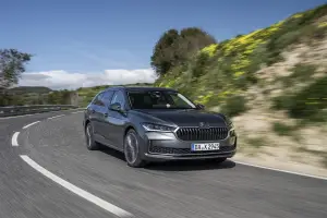 Skoda Superb Wagon 2024