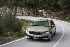 Skoda Superb Wagon 2024 - 24