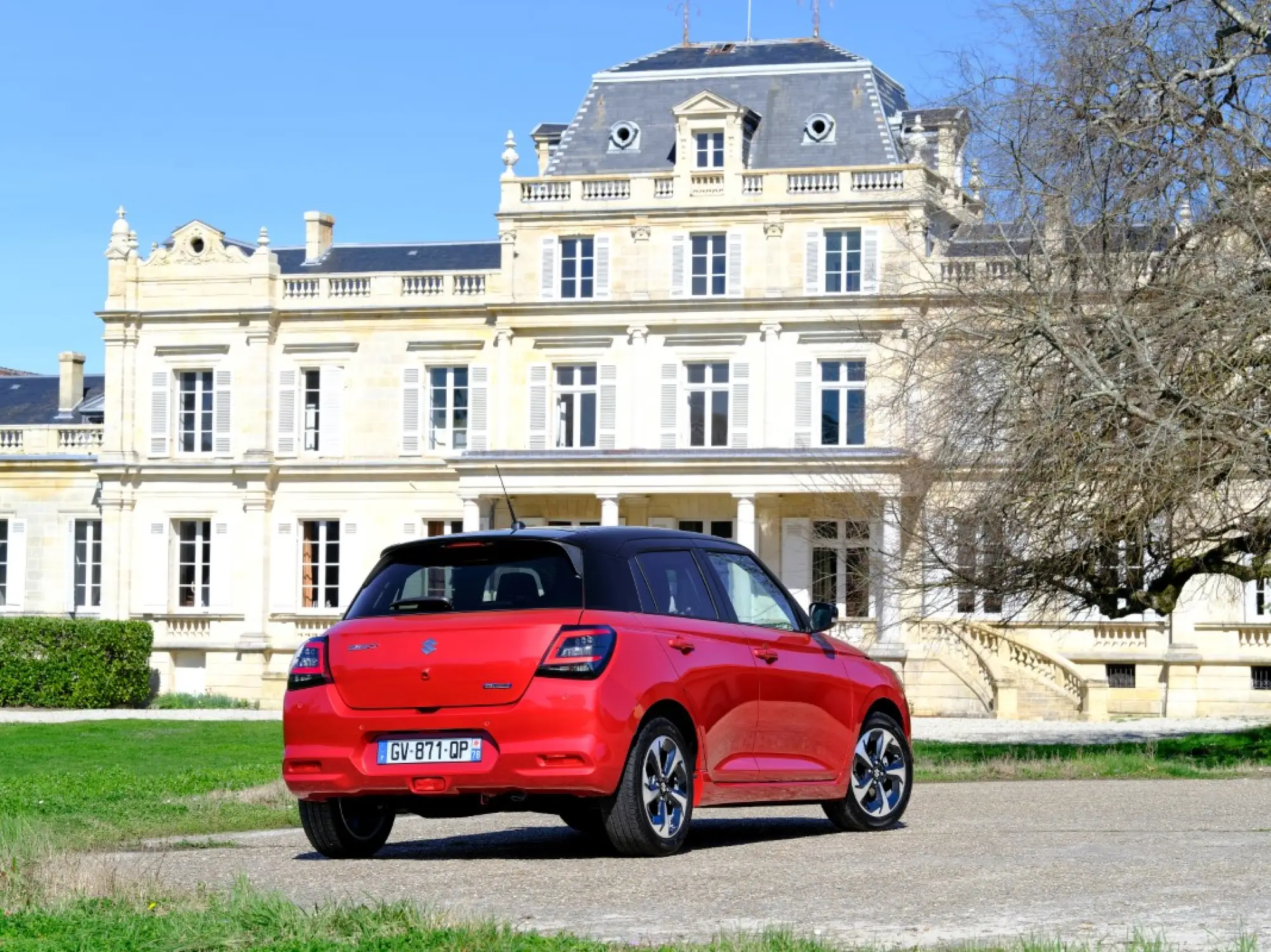 Nuova Suzuki Swift Hybrid - 23