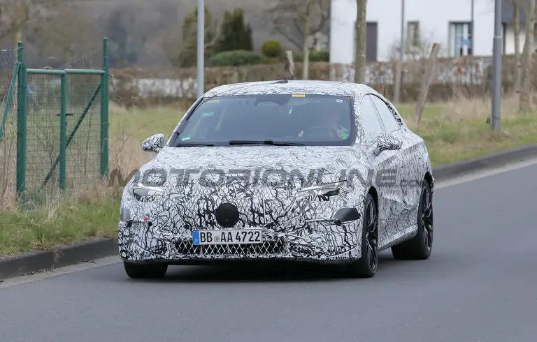 Mercedes-AMG CLA elettrica - Foto spia 26-03-2024 - 1