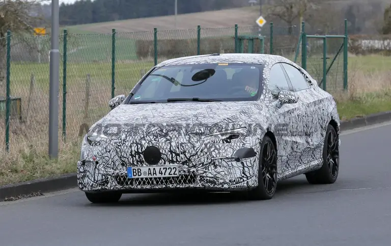 Mercedes-AMG CLA elettrica - Foto spia 26-03-2024 - 2
