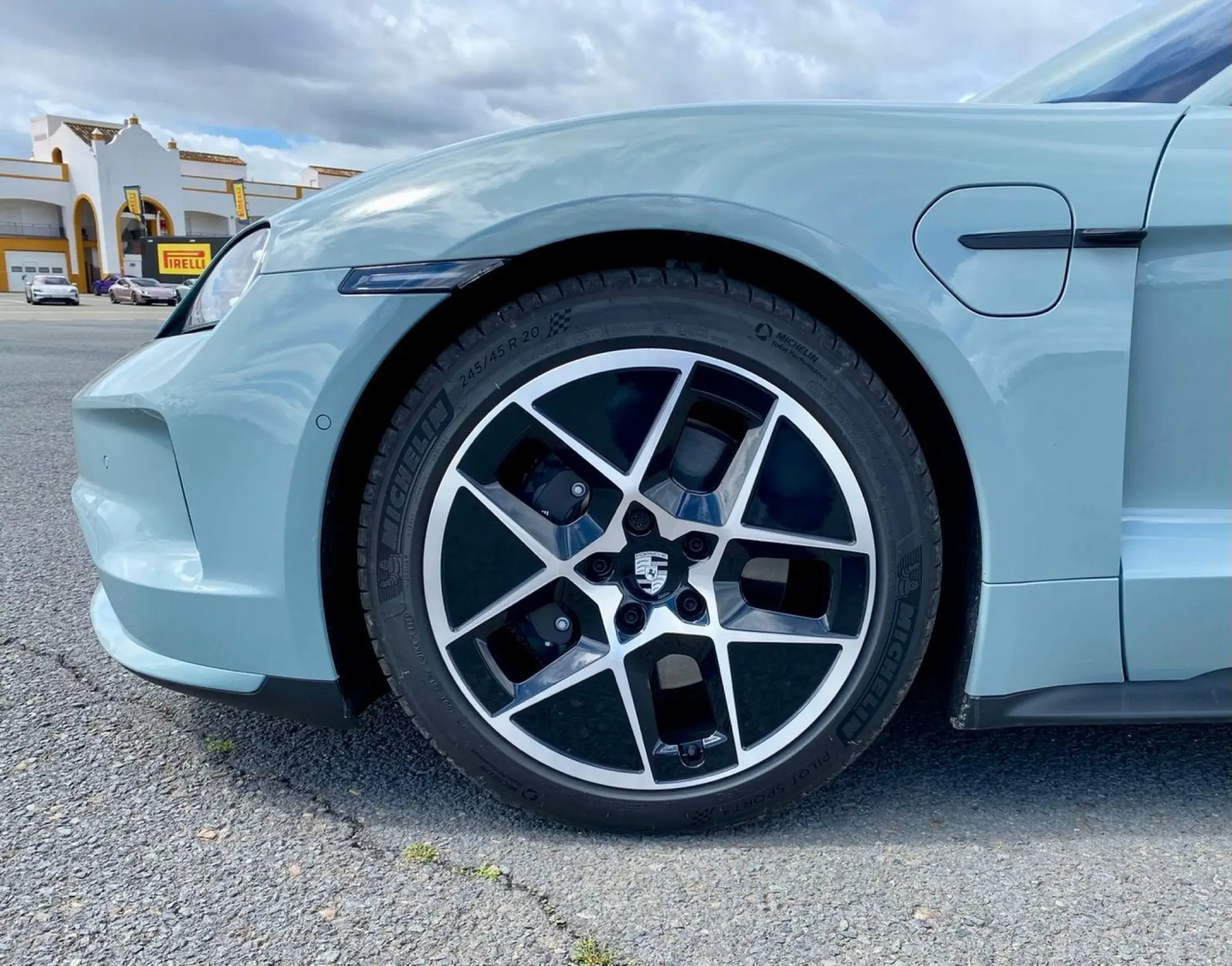 Porsche Taycan 2024 - Primo contatto - 3