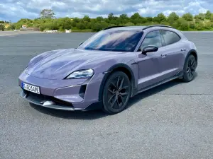 Porsche Taycan 2024 - Primo contatto