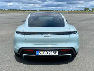Porsche Taycan 2024 - Primo contatto