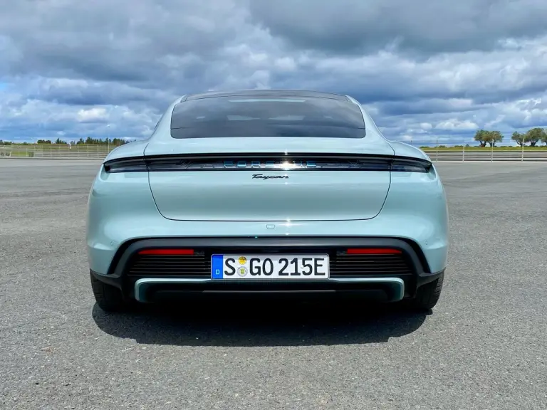 Porsche Taycan 2024 - Primo contatto - 20