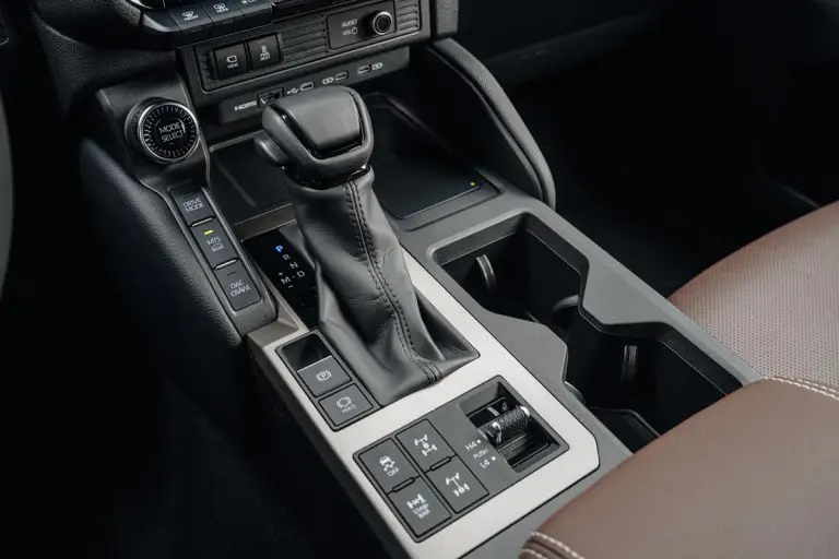 Toyota Land Cruiser 250 2024 - 17