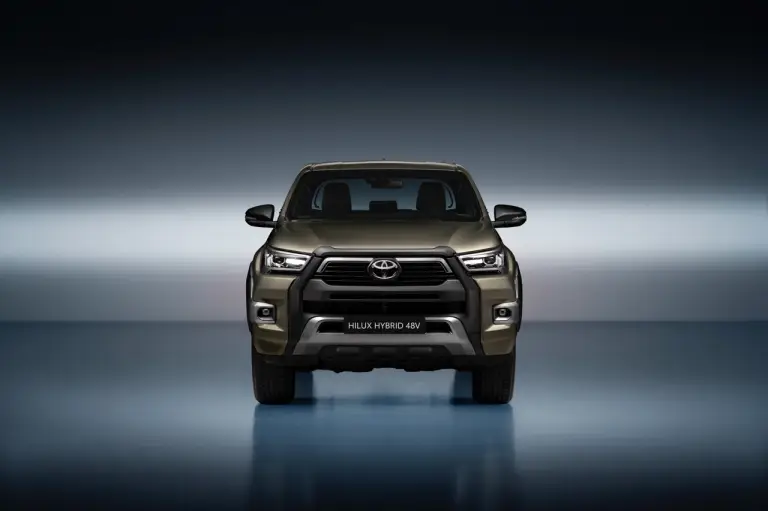 Toyota Hilux 2024 - Foto ufficiali - 4